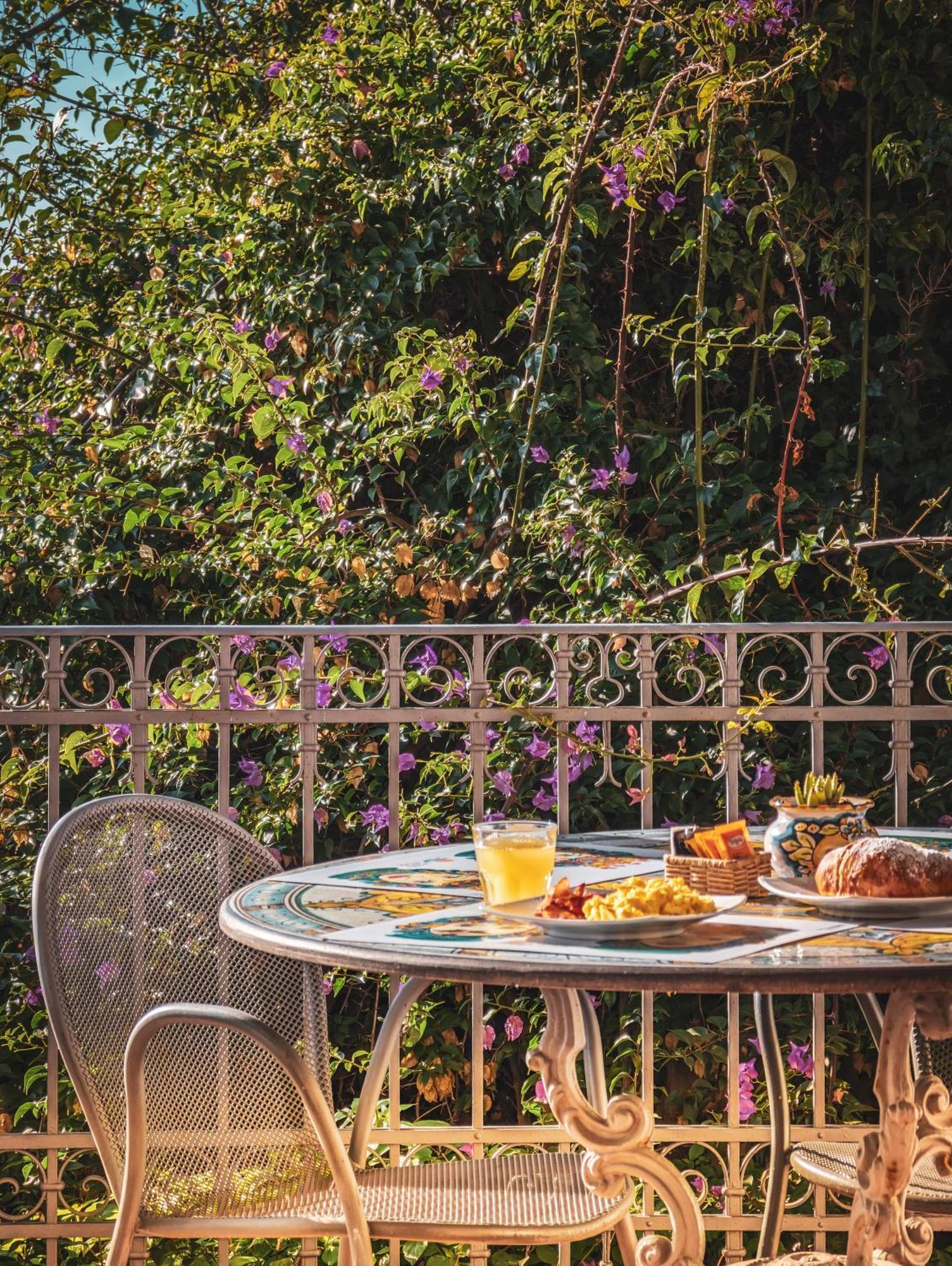 Hotel La Corte Del Sole Lido di Noto Luaran gambar