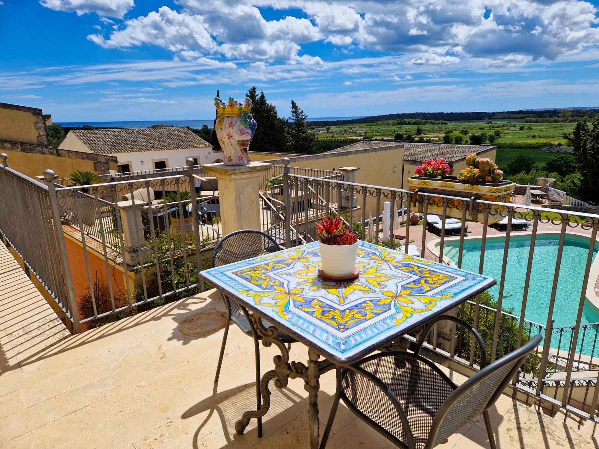 Hotel La Corte Del Sole Lido di Noto Luaran gambar