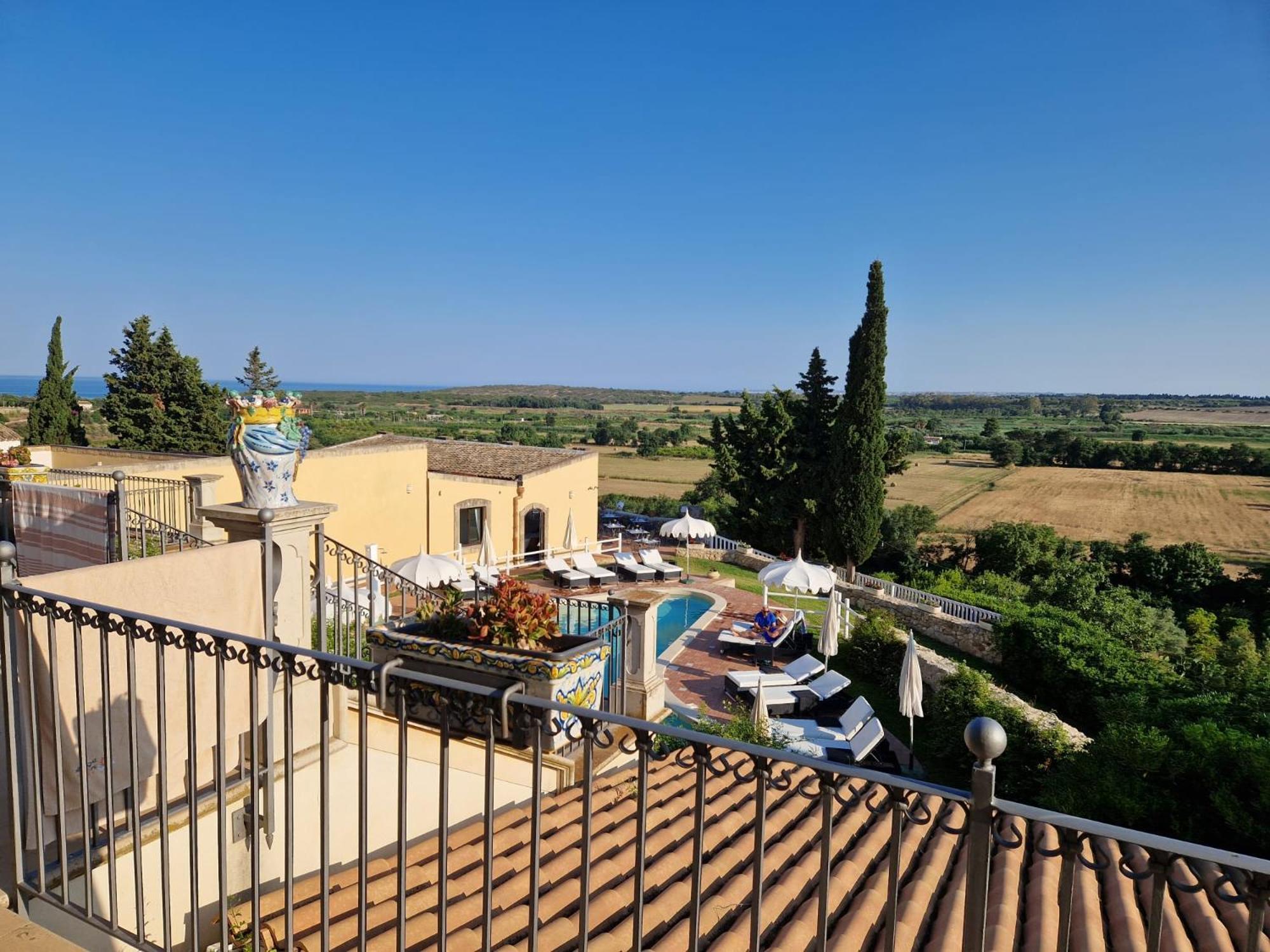 Hotel La Corte Del Sole Lido di Noto Luaran gambar